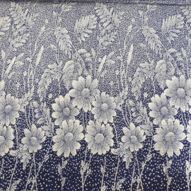 Ткань штапель, белые цветы на синем, 90х300см, есть пятнышко скраю.